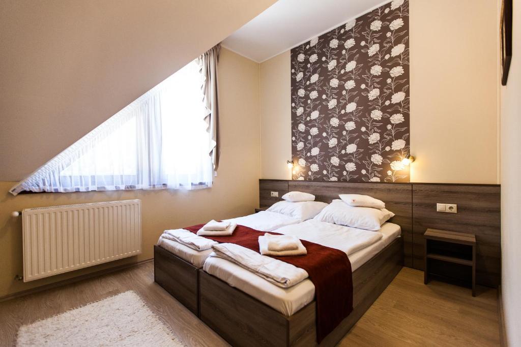 Piroska Csarda Es Panzio Bed and Breakfast Siófok Værelse billede